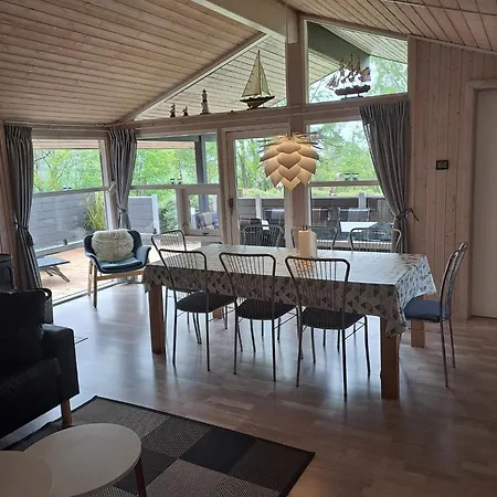 Cozy Summer House And Annex In Tranquility بيت للعطل Glesborg