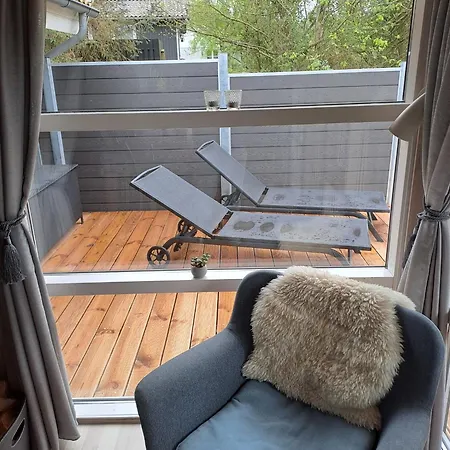 Cozy Summer House And Annex In Tranquility بيت للعطل