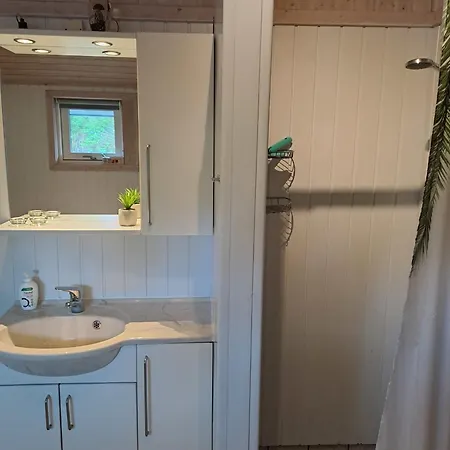 بيت للعطل Cozy Summer House And Annex In Tranquility Glesborg